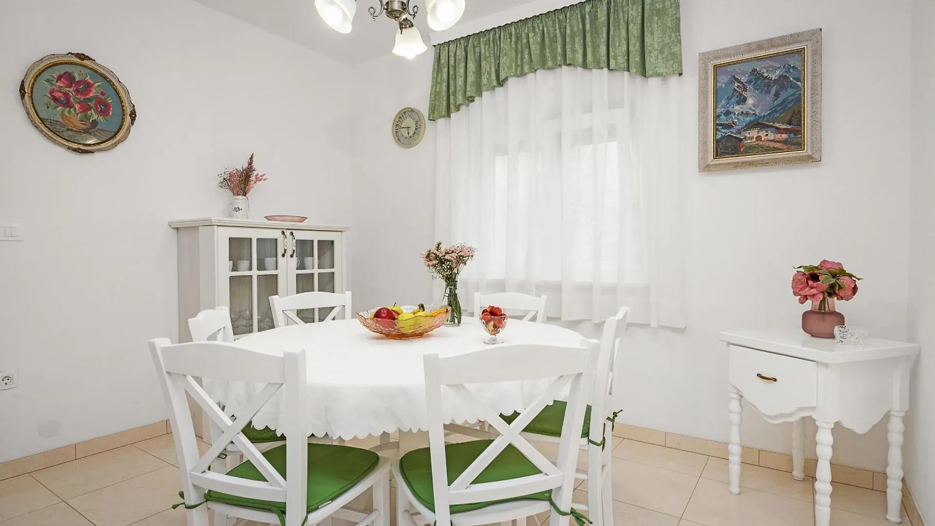 Villa Laura In Medulin For 8 Persons Only 1.5 Km From The Beach Croatia